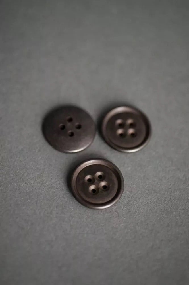 Simple Button (18–23mm) — Merchant and Mills, photo 3 of 3
