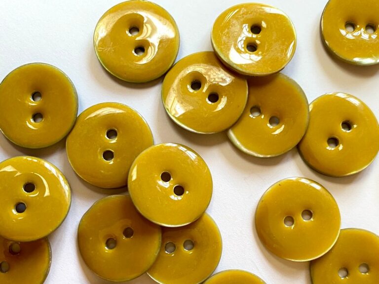 Resin on Shell Buttons (13-18 mm), photo 2 of 5