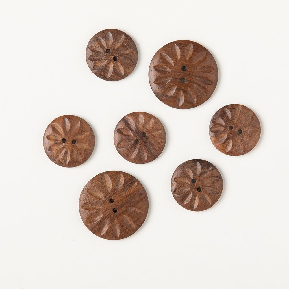 Wood Sunburst Buttons (3 cm)