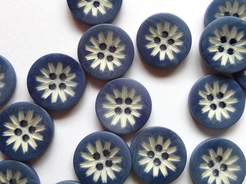 Corozo Starburst Buttons, photo 3 of 5
