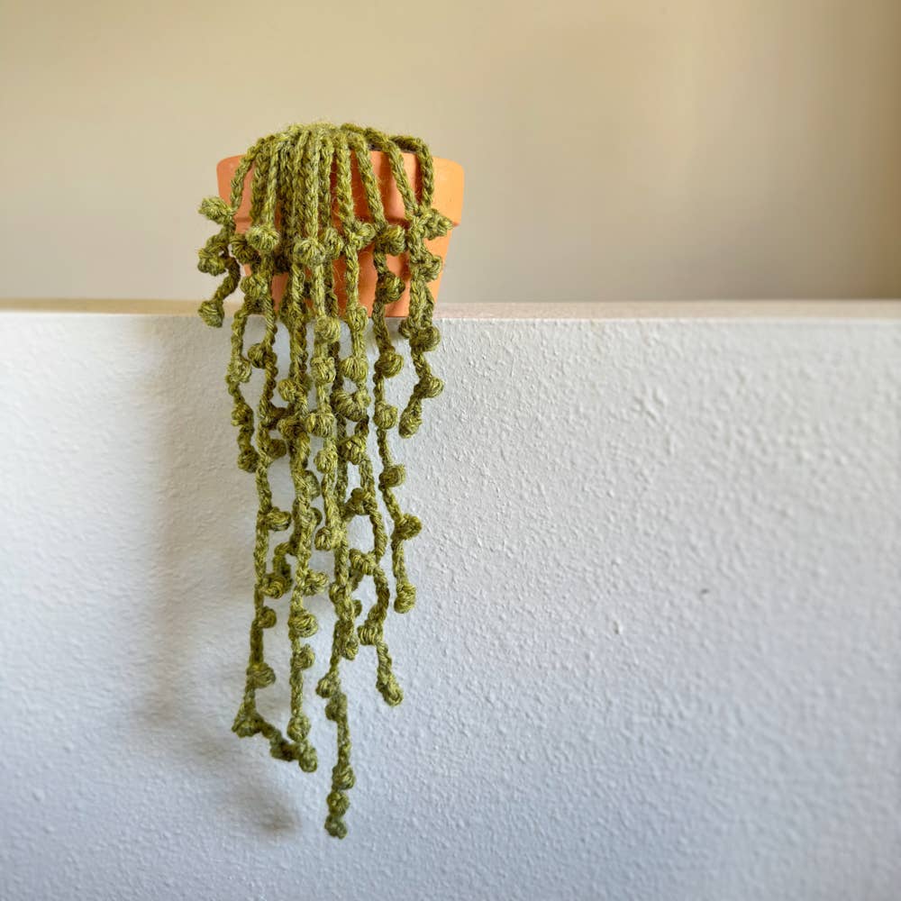 String of Pearls Crochet Kit, photo 1 of 3