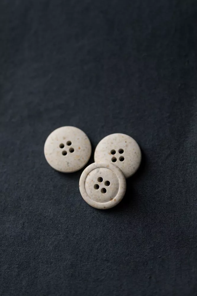 Speckles Button — Merchant and Mills, photo 3 of 3